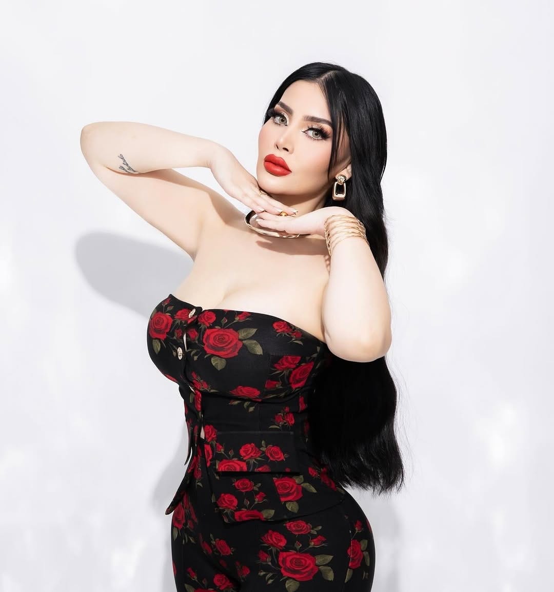 Call Girls In Ocean Tower Karachi